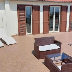 eden-cap-a-delightful-villa-lodges-11-adults-just-one.fr-provencehotel.com/