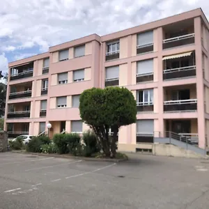 studio-avec-terrasse-au-coeur-de-lardche.hotels-rhonealpes.com/