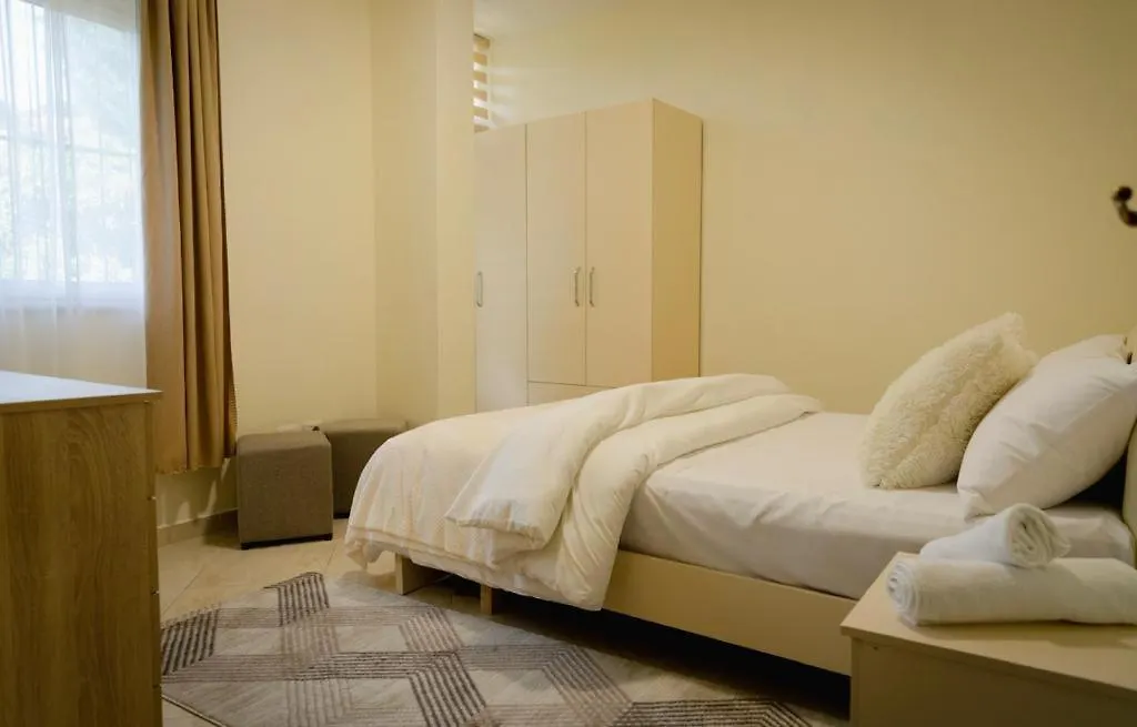 Villa Apartments S&F City Centre Tirana 0*,  Albania